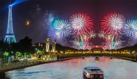 Dîner croisière de 14 Juillet sur un prestigieux Bateau à Roue