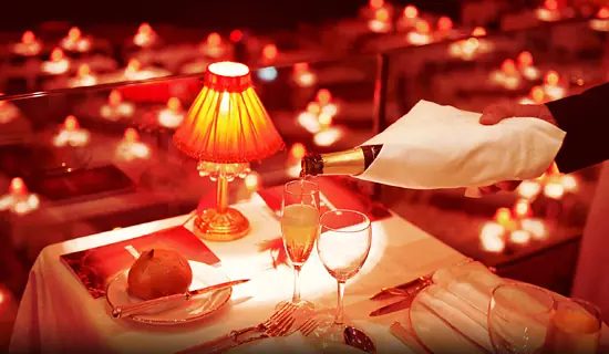 Diner spectacle du Moulin Rouge