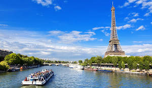 1 hour Cruise on the Seine
