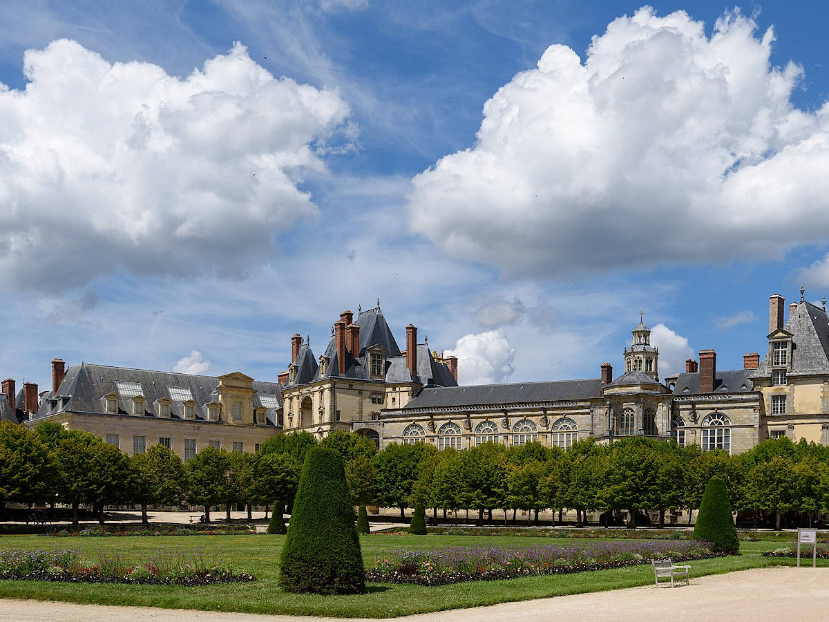 Full day tour to Fontainebleau, Barbizon and the Courances castle