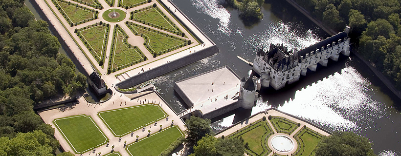 Aerial view of Chenonceau castle