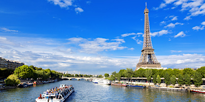 Embarquement pr�s de la Tour Eiffel